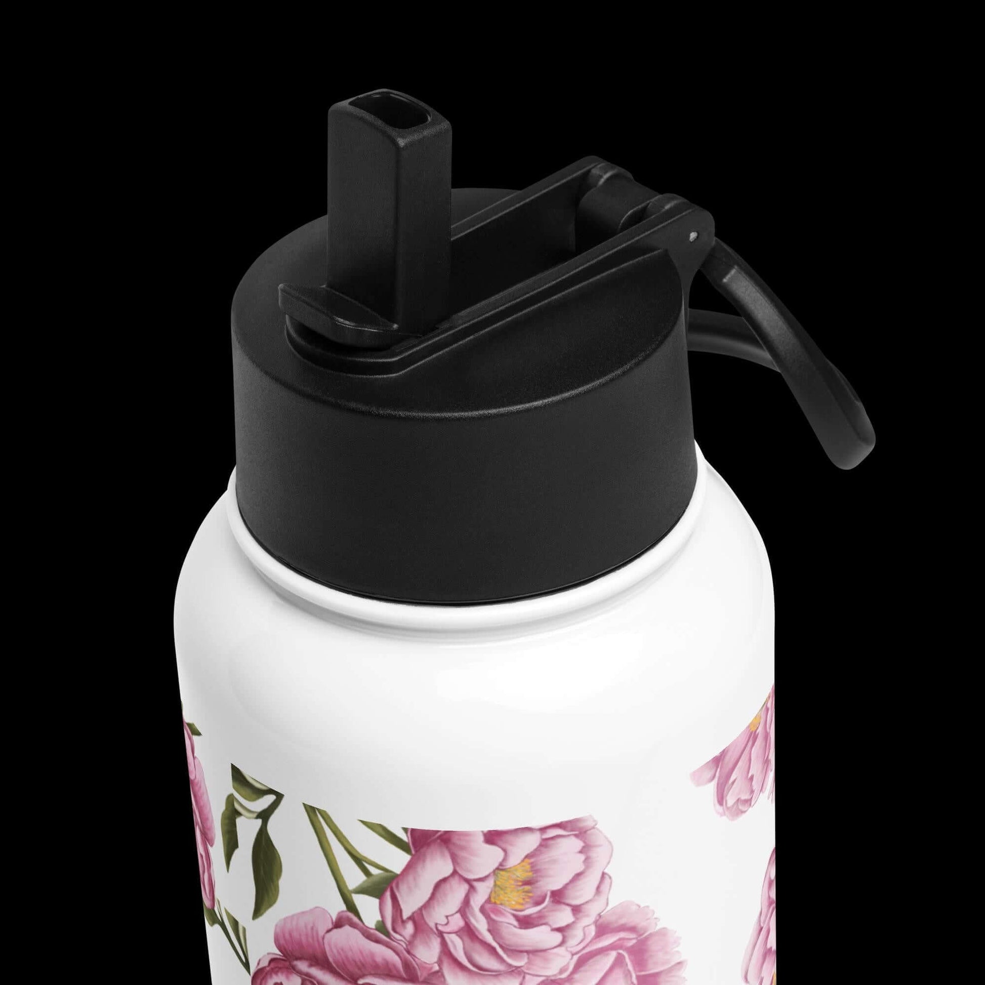 Detail corner from above: Premium craftsmanship and intricate details of the peony water bottle.