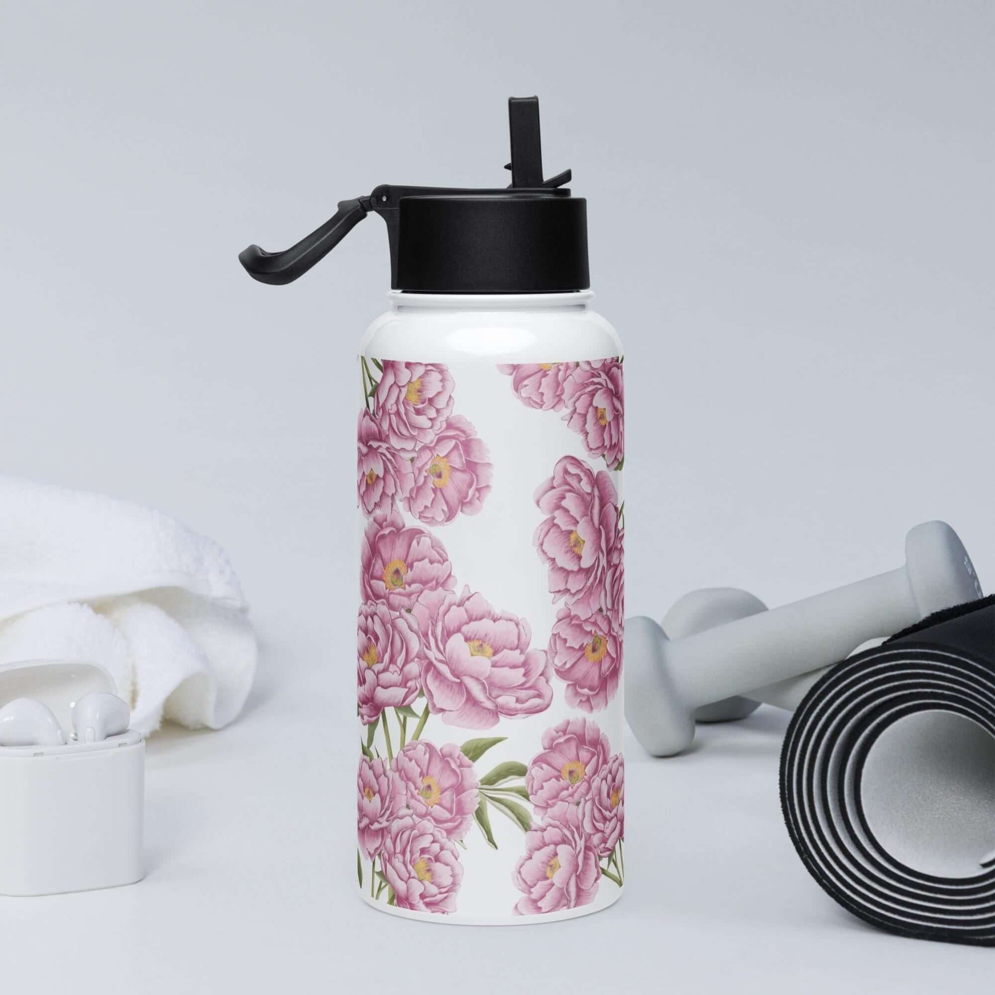 Side view in the gym: Functional and stylish peony water bottle, ideal for gym enthusiasts.